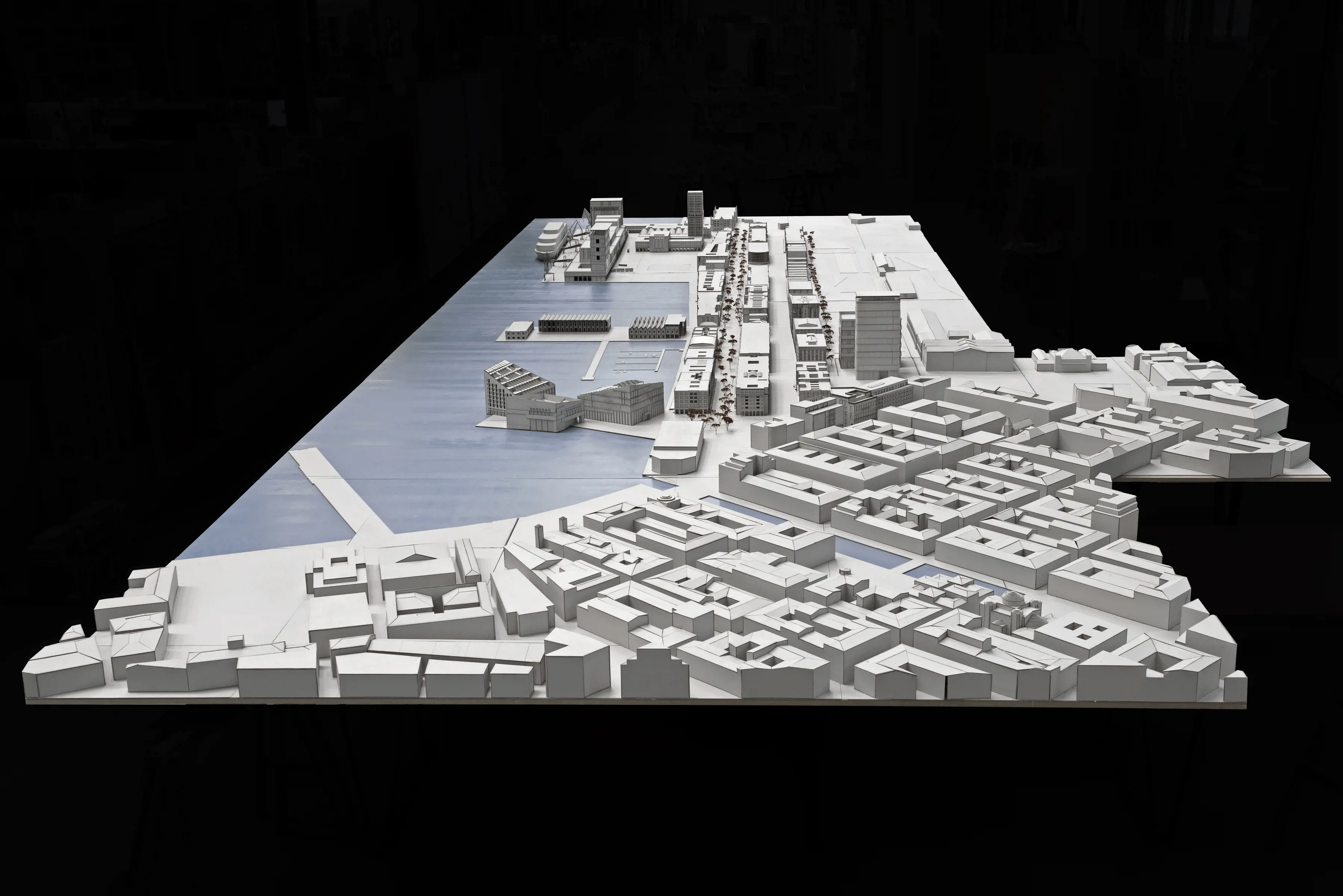 Porto Città Trieste, Modellfoto 3