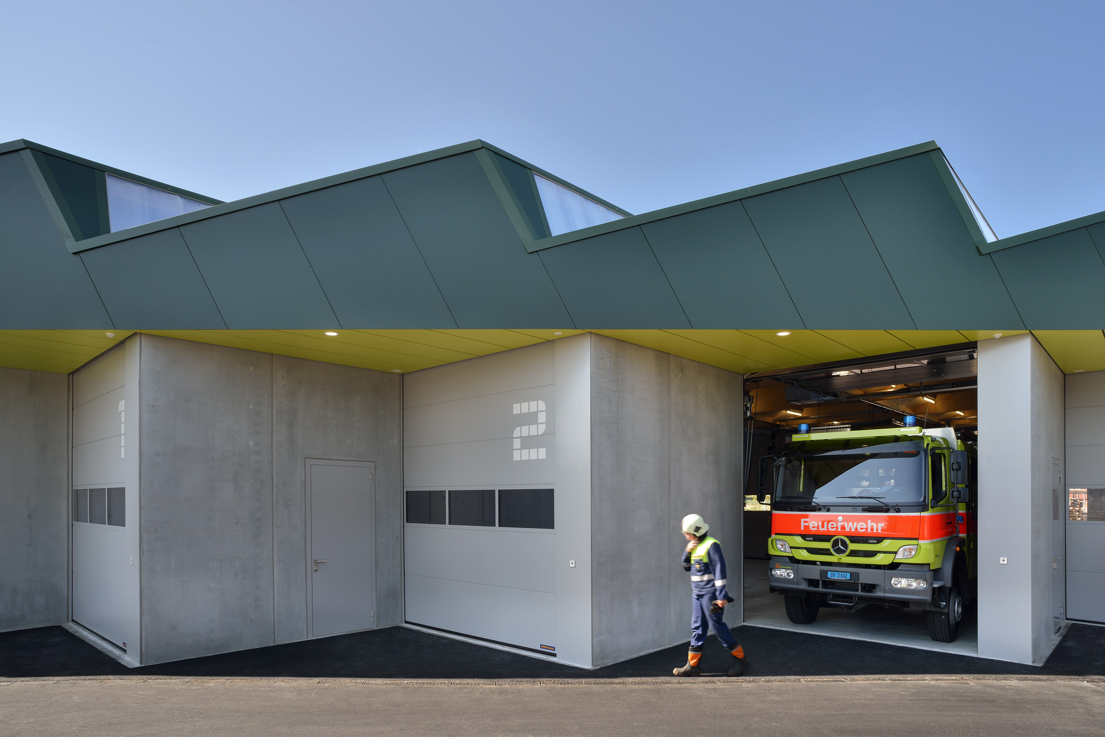 Einstellhalle Mit Shed 3600X2400