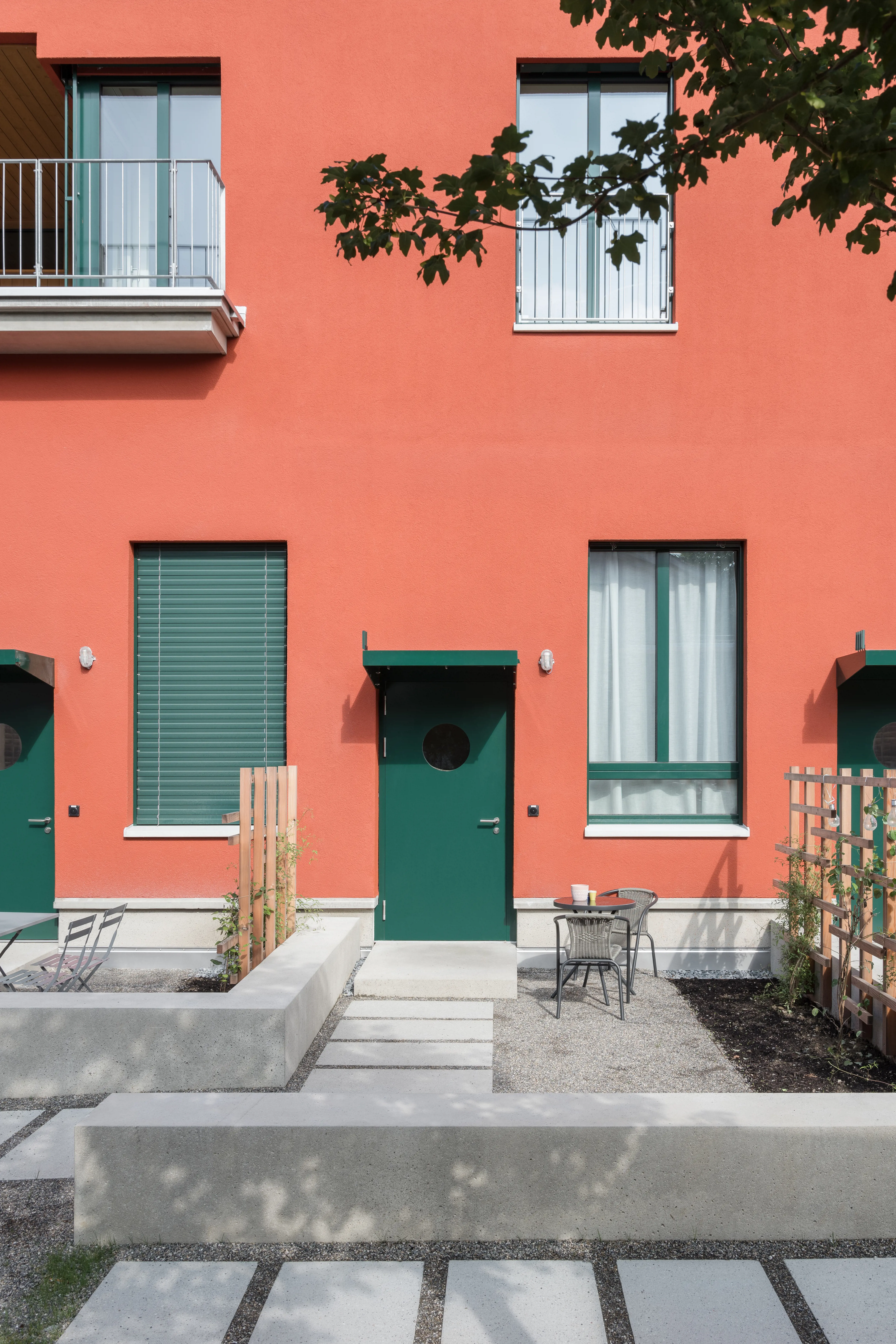 20113 Eingang Atelier Florastrasse 2400X3600