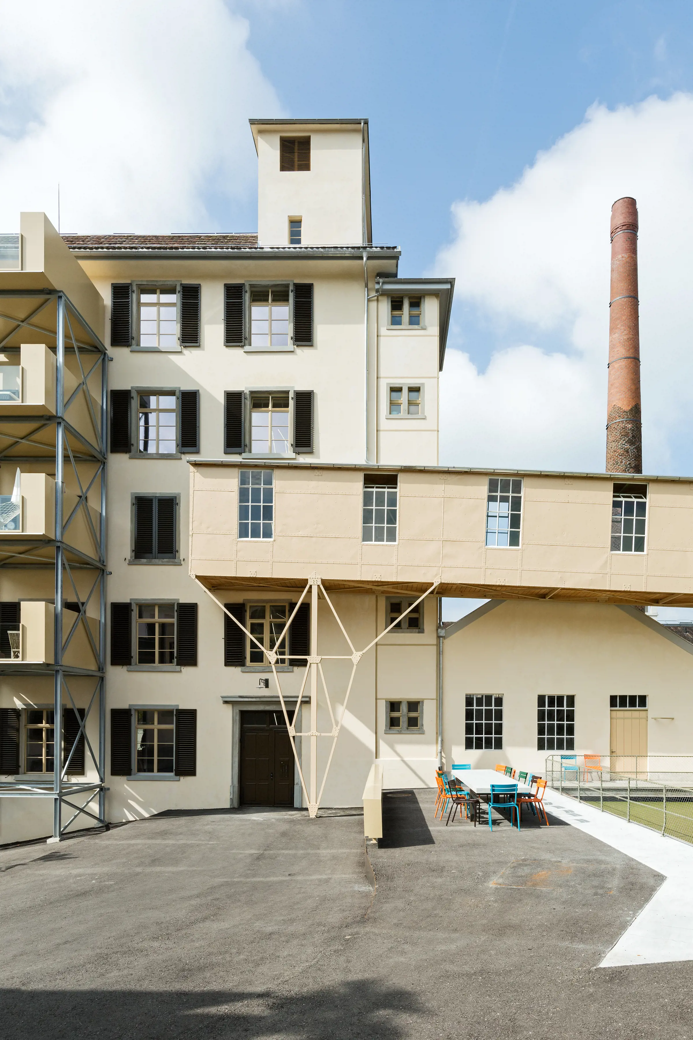 Verbindungszugang Von Der Fabrik Ins Nebengebäude